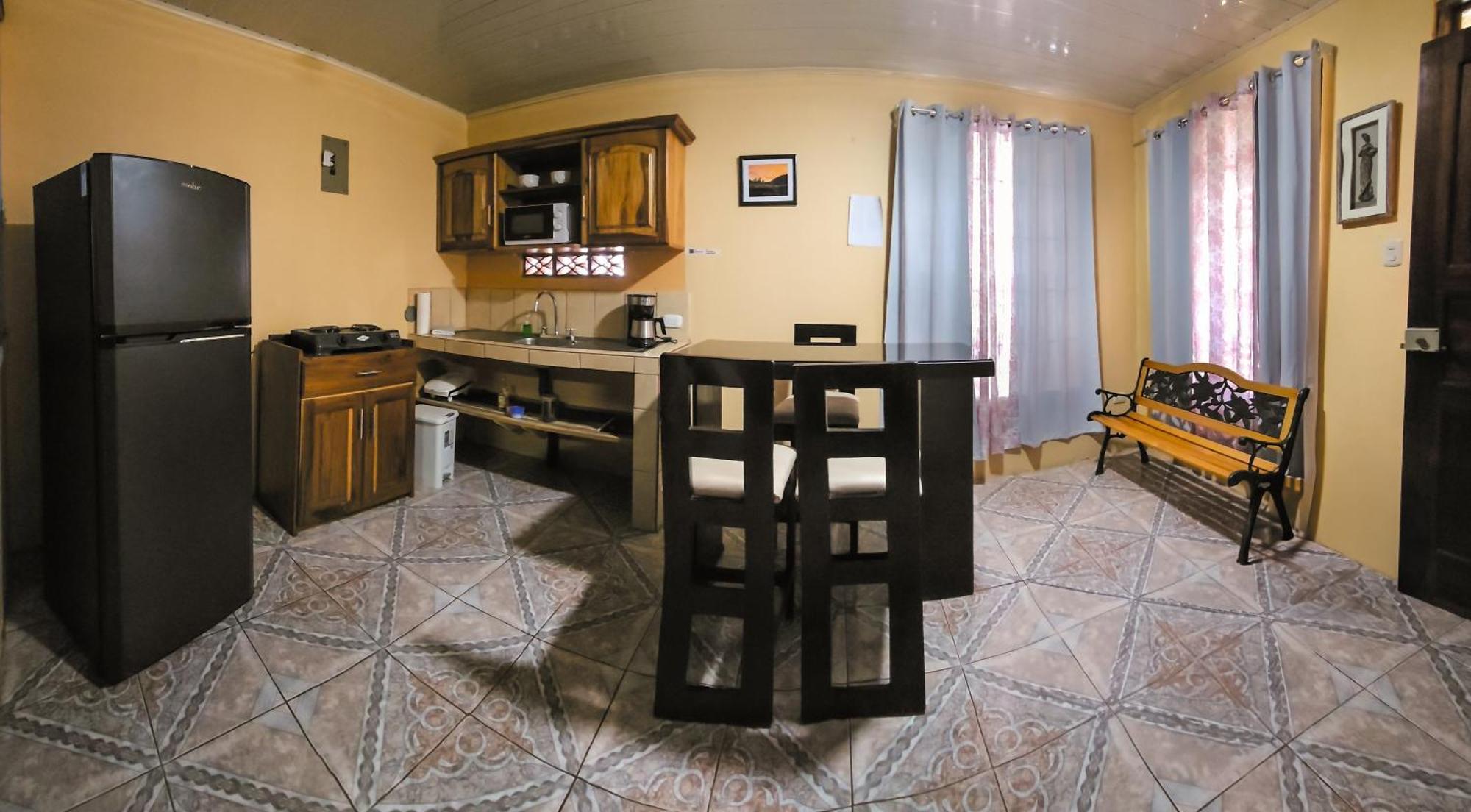 Apartamento Daly #1 Guápiles المظهر الخارجي الصورة